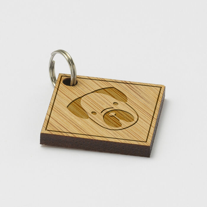 Médaille personnalisée bois gravée losange 35x35 mm illustration chien