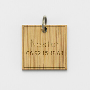 Médaille personnalisée bois gravée carré 27x27 mm nom + numero