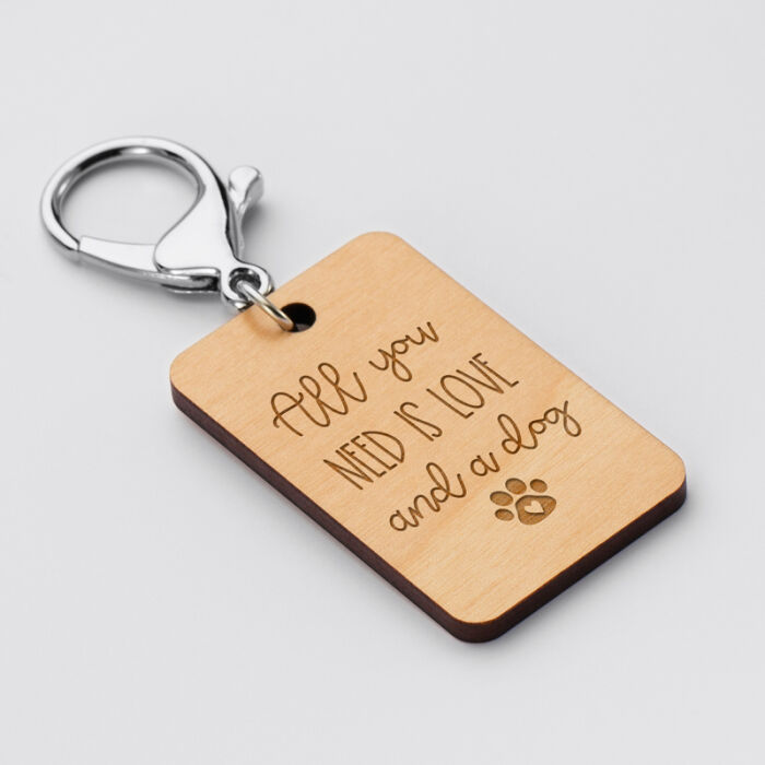 Porte clé personnalisé "Dog lovers" gravé bois médaille rectangle 55x35 mm need