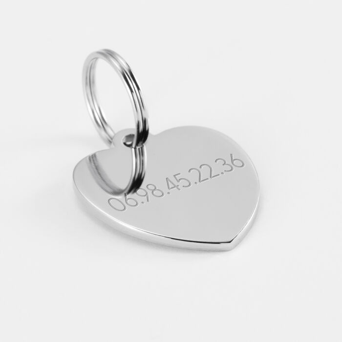 Médaille chat gravée acier argenté coeur 23x26 mm