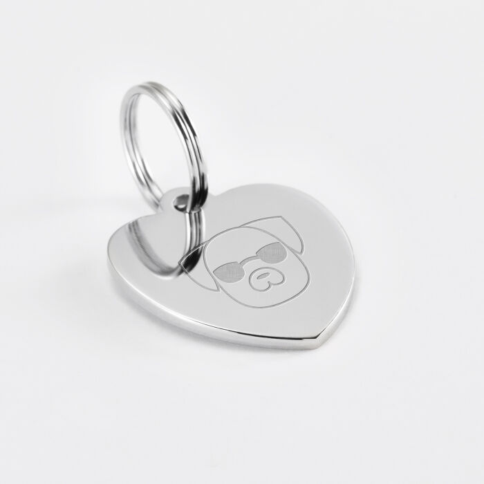 Médaille chien gravée acier argenté coeur 18x22 mm
