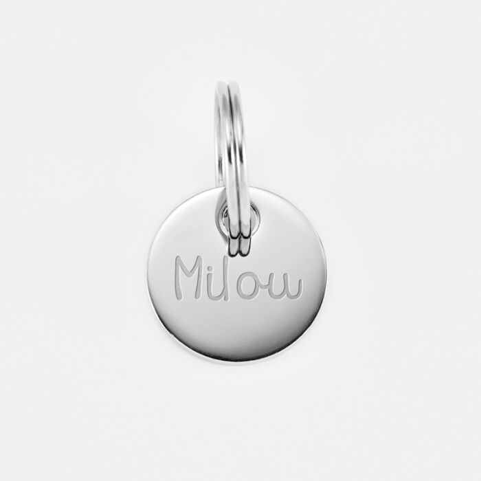 Médaille chien gravée acier argenté ronde 16 mm