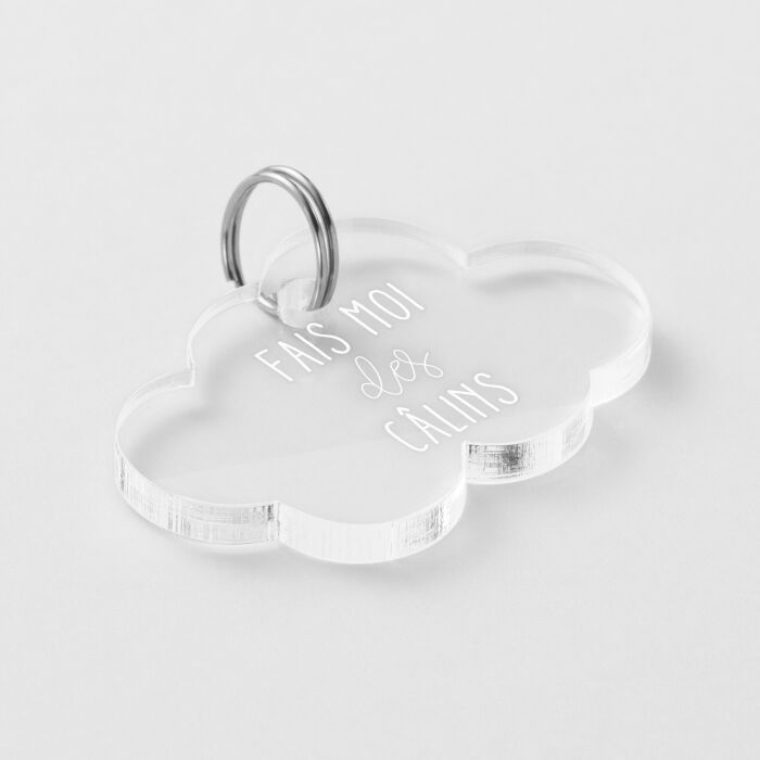 Médaille chien gravée acrylique nuage 35x26 mm