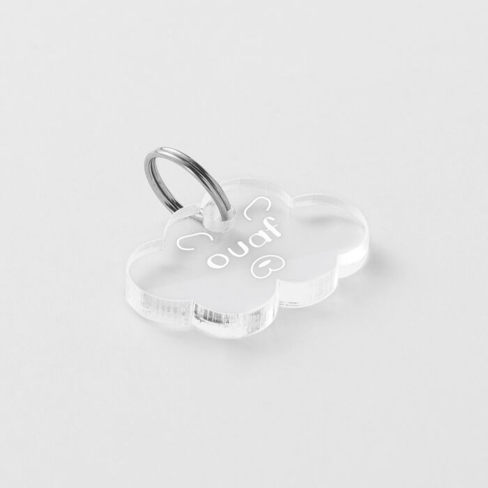 Médaille chien gravée acrylique nuage 25x18 mm